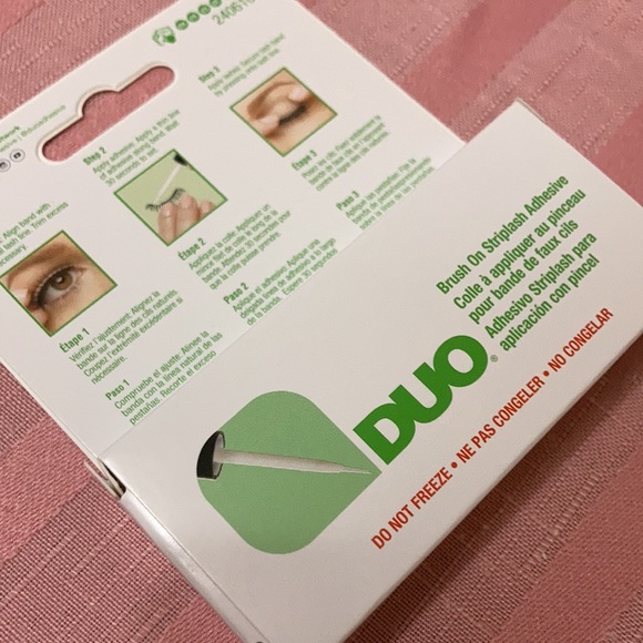 DUO Brush on Striplash Adhesive - Picture 2 of 2